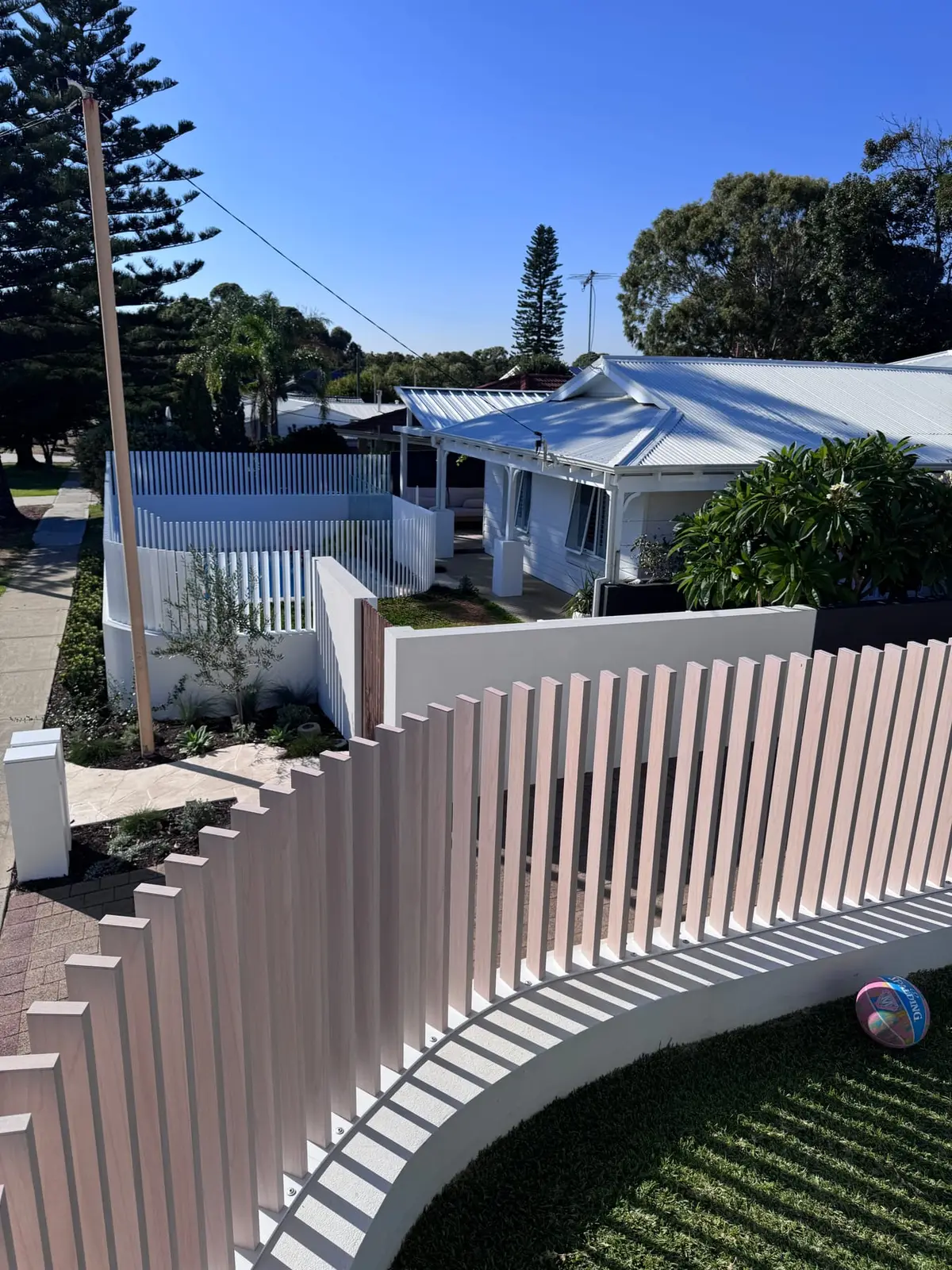 Curved fence install 6