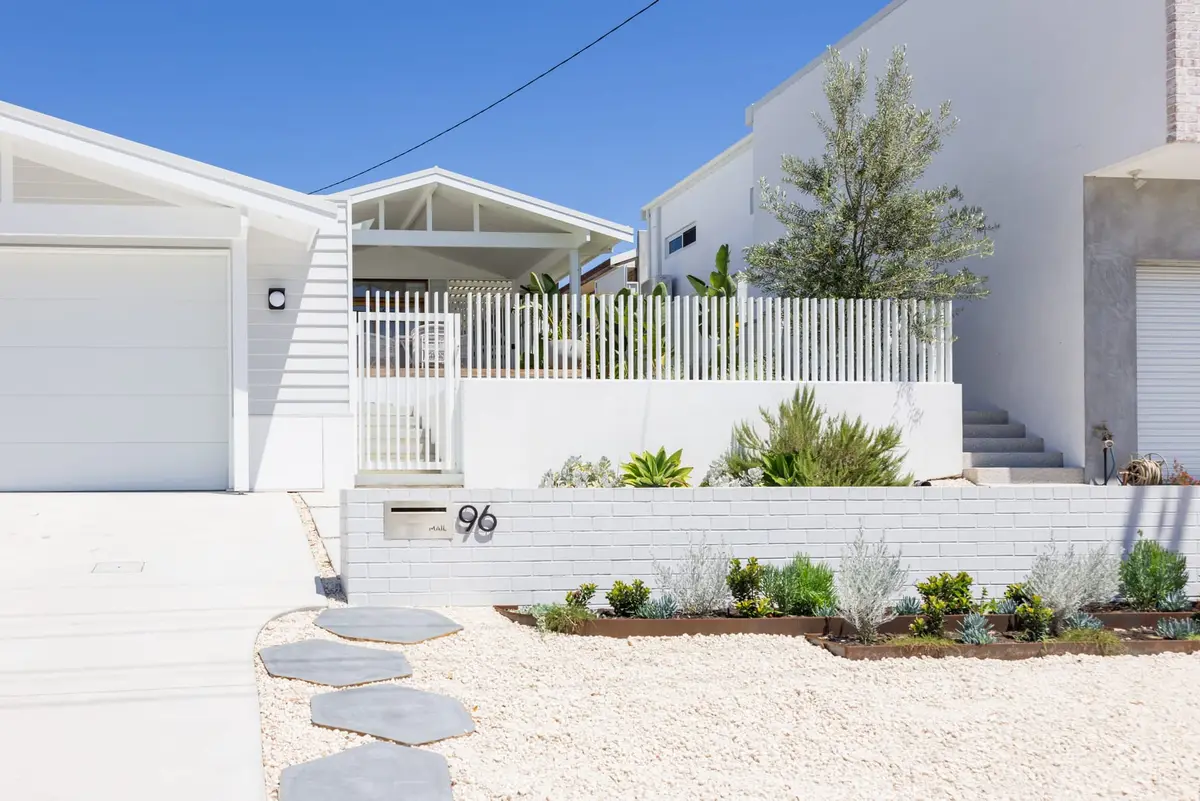 Front fence install 3